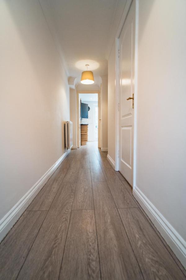 Beautiful Town House With Private Garden And Patio Villa Canford Magna Exteriör bild
