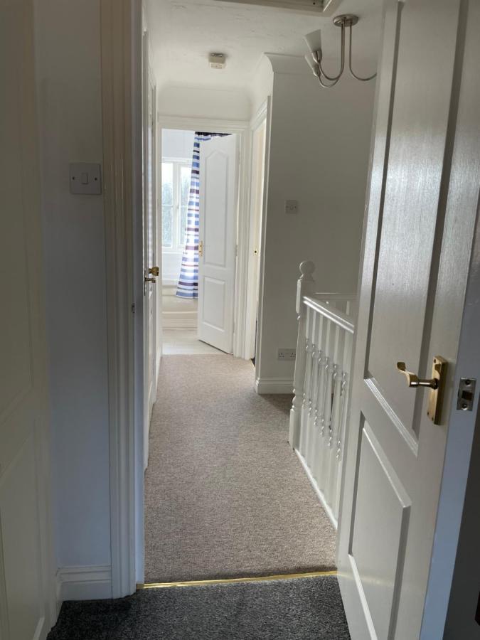 Beautiful Town House With Private Garden And Patio Villa Canford Magna Exteriör bild